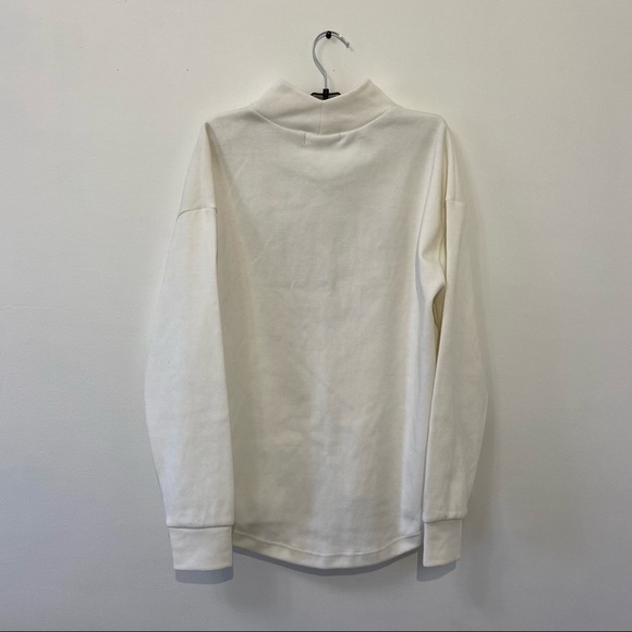 ADVISORY Turtleneck Sweater - Picture 2 of 3